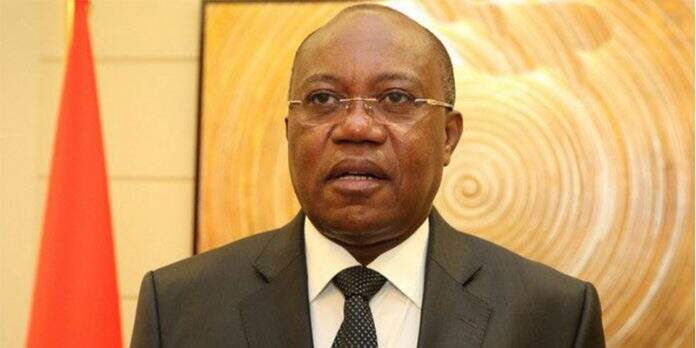 Manuel Augusto em Paris para consultas politicas-Noticiasdeangola