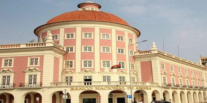 Banco Nacional de Angola disponibiliza USD 500 milhões para leilões em Agosto