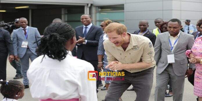 Fotogaleria de alguns momentos do Príncipe Herry à província do HuamboNoticias de Angola