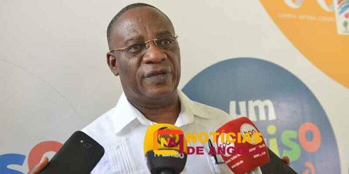 Pacheco Francisco - Notícias de Angola